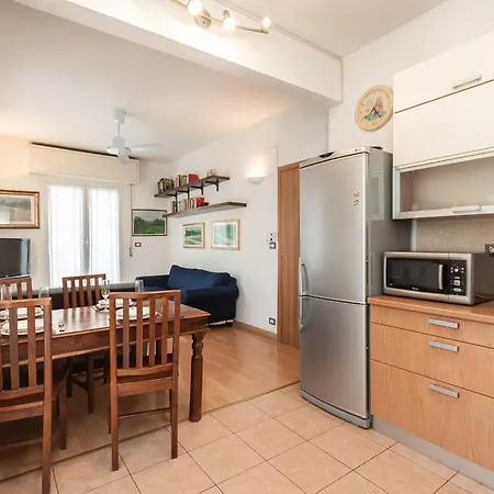 Apartment Relax And Comfort With Spacious Terrace In