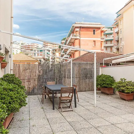 Relax And Comfort With Spacious Terrace In * Rapallo